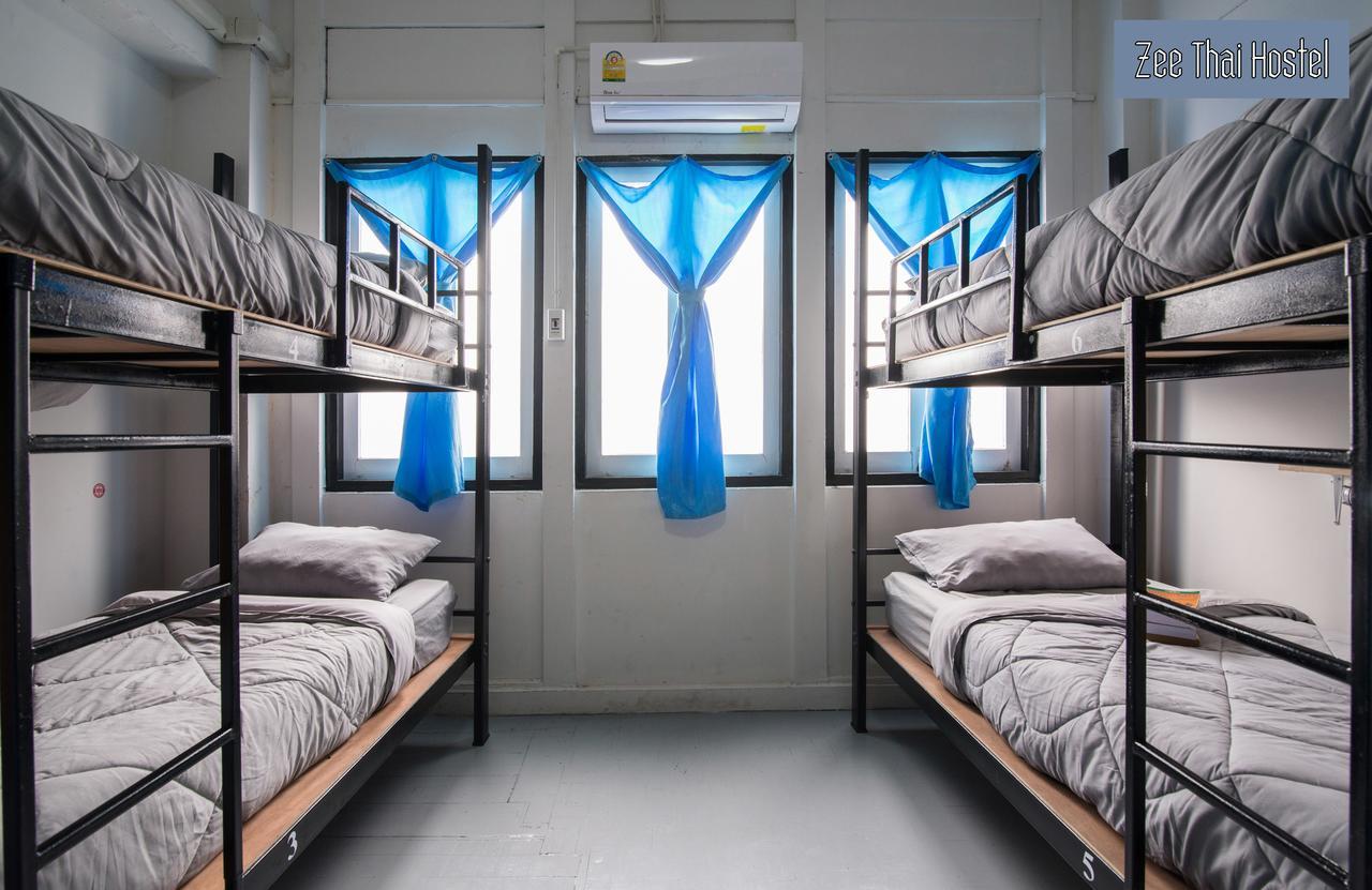 Bunk Bed Mixed Dormitory Room